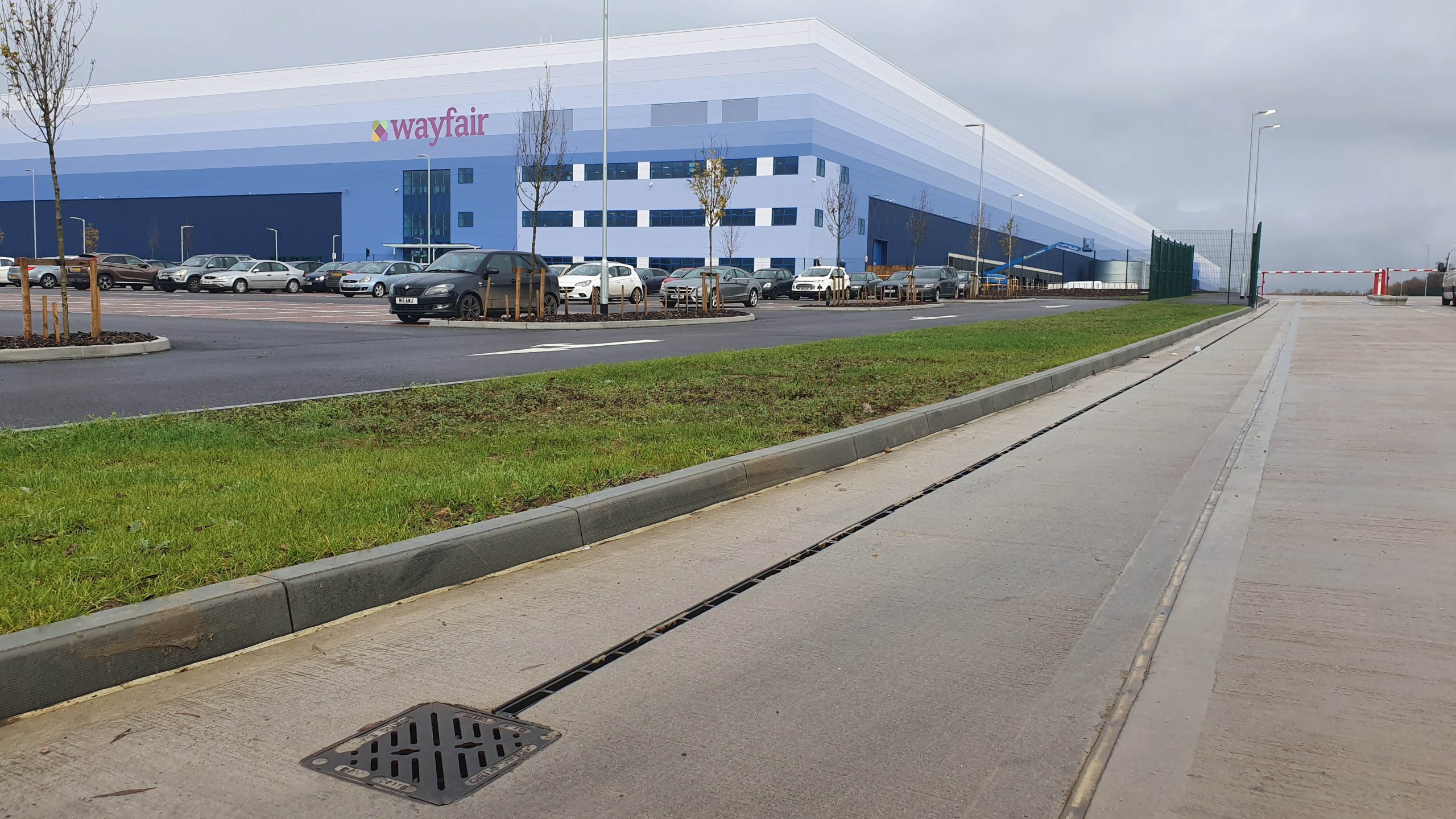 Warehouses & Distribution Centres